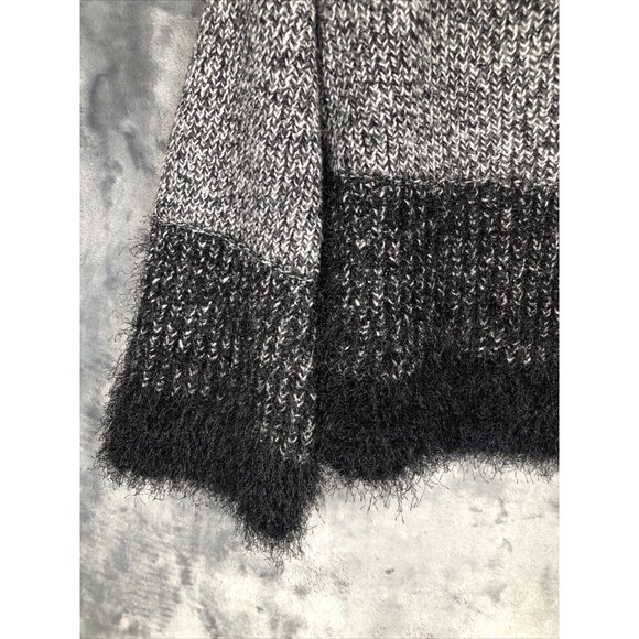 1. State Ladies Black and White Sweater Fuzzy Trim Sleeves and Waist Size Small - Picture 4 of 15